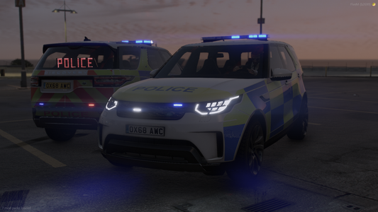 Land Rover Discovery 5